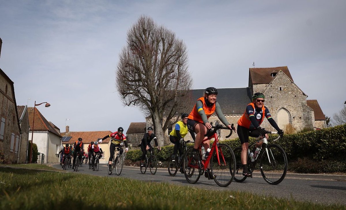 Day Three in four words: encore beaucoup de vent. Lots of headwind. Again.
A super tough day in the saddle for everyone yesterday - 215k from Soissons to Auxerre. 
Well done #CycletoMIPIM Teams <a href="/LocktonTR/">LocktonTR</a> @civicengineers @VectosTP! 
Daily report here: clubpeloton.org/news/696060