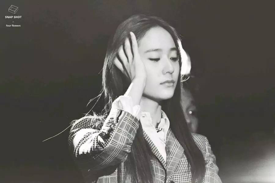 hourlykrystal's tweet photo. https://t.co/7claltM00c