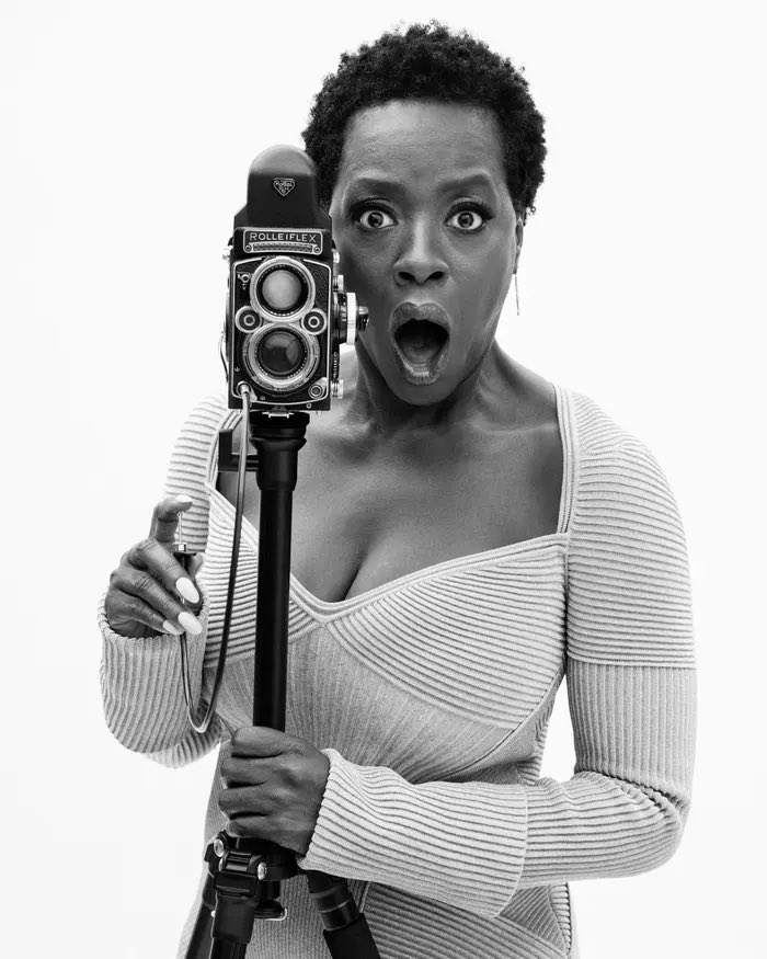 IamMzilikazi's tweet photo. “I took my wig off because I no longer wanted to apologize for who I am.” ~ Viola Davis #WakeUpEverybody ✊🏿 https://t.co/c9WWbevK2L