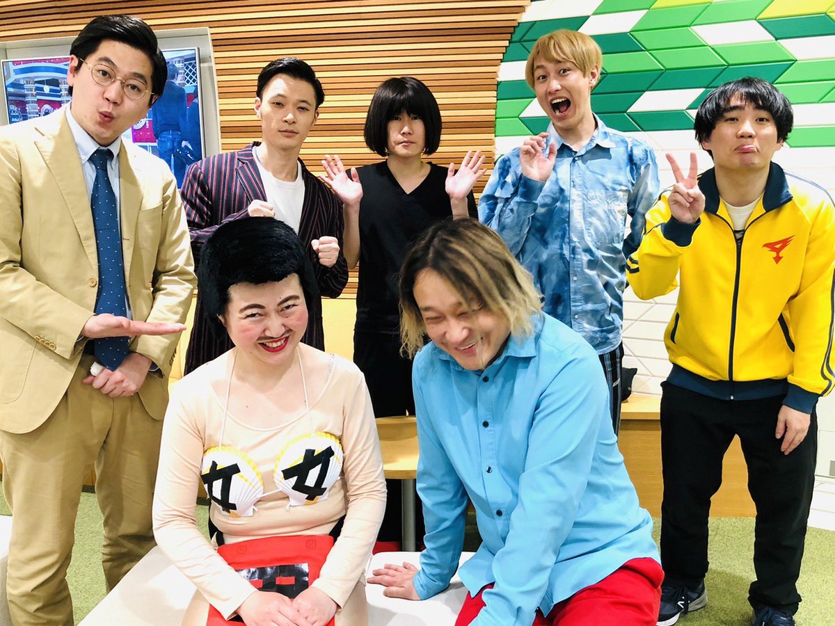 aashiraki's tweet photo. 3月14日のホワイトデーは『明石家電視台』に出させて頂きます🥰

またさんまさんに会えて嬉しかったです😍

3月14日（月）
23:56〜放送📺
MBS『明石家電視台』

ぜひぜひ見てください😆💕

詳しくはこちら💁‍♀️↓

https://t.co/SjLBPTFMtX https://t.co/MSTN6XgsJJ