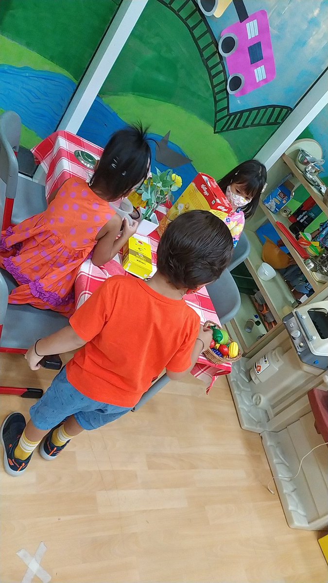 jyotims49's tweet image. Busy morning. Nursery ss enjoyed setting up breakfast table for @murphypmj . #sensory #playway #earlyyears #pypchat #teamwork #roleplay #lifeskills @oismumbai @nehaminda @jesal_umarania @jyotims49 @khushbooahuja11 @zehrazaidi04 @twisha_b @veenadsilva