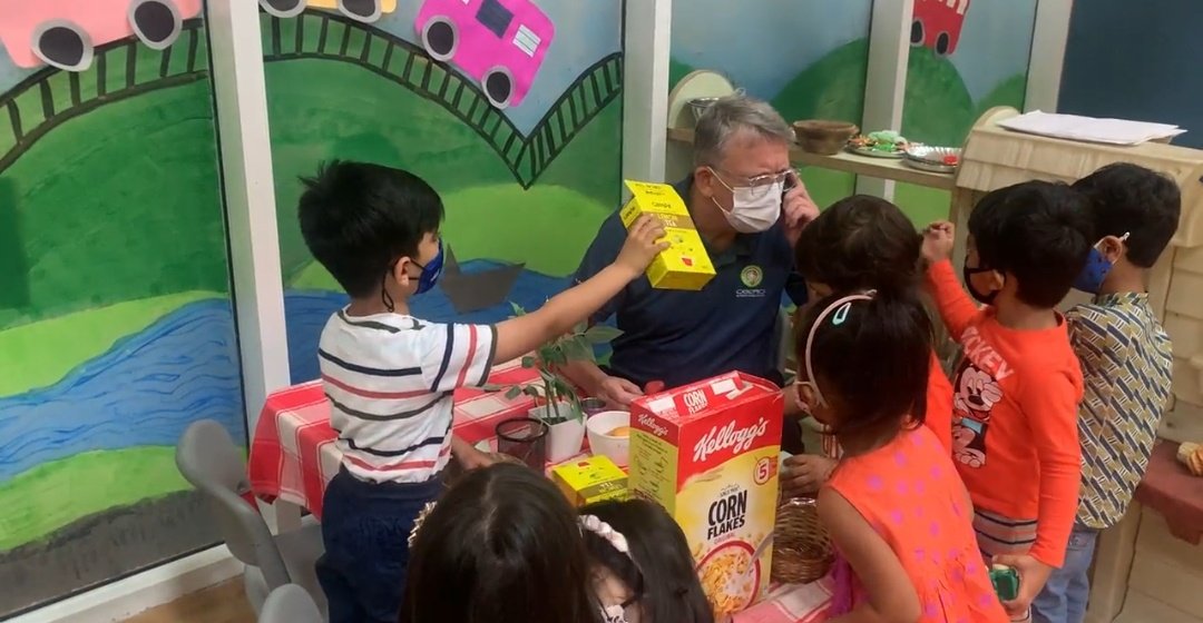 jyotims49's tweet image. Busy morning. Nursery ss enjoyed setting up breakfast table for @murphypmj . #sensory #playway #earlyyears #pypchat #teamwork #roleplay #lifeskills @oismumbai @nehaminda @jesal_umarania @jyotims49 @khushbooahuja11 @zehrazaidi04 @twisha_b @veenadsilva