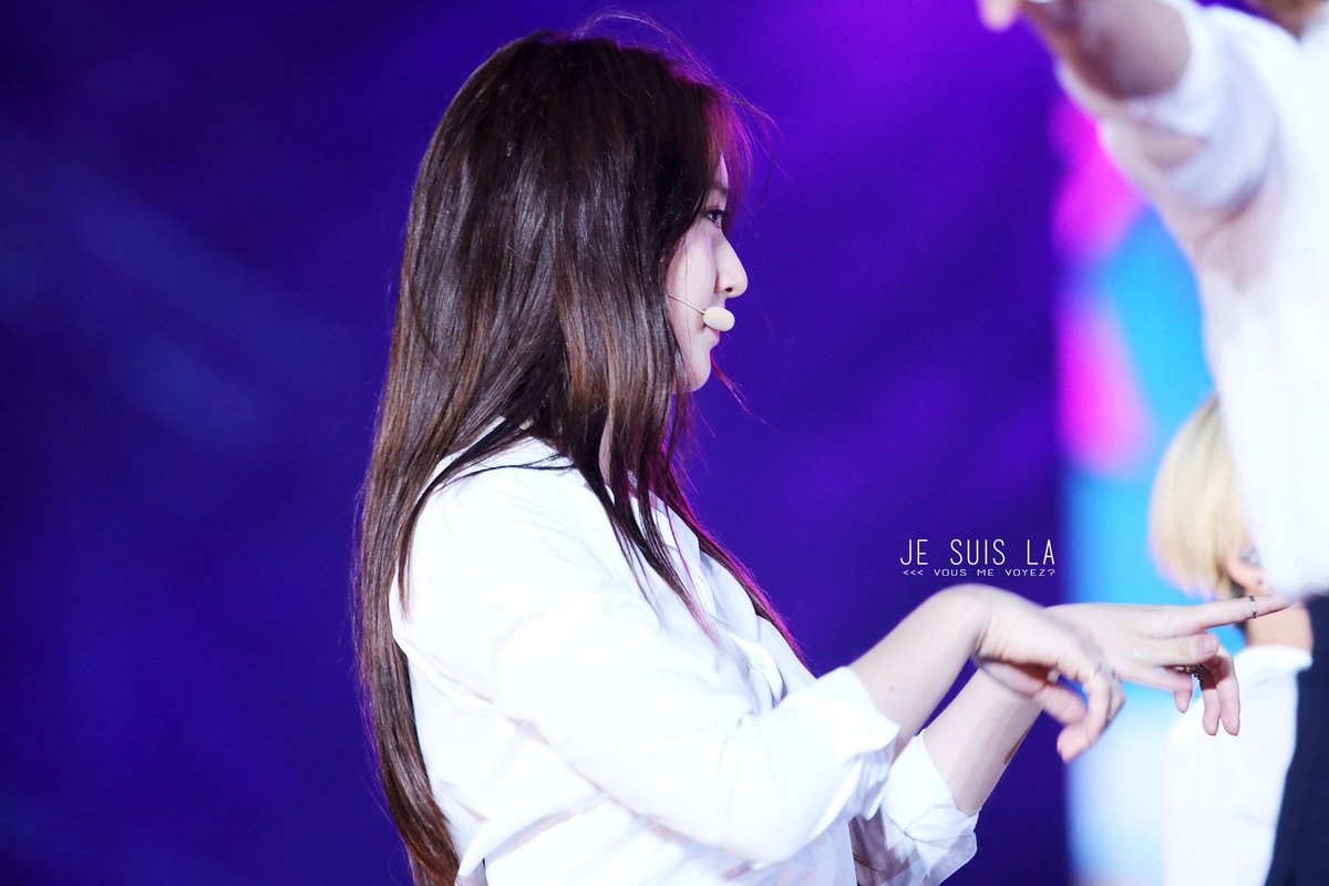 hourlykrystal's tweet photo. https://t.co/1bw2zfn83i