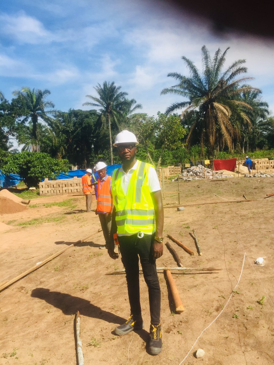HServices243's tweet photo. Pour tous vos travaux de construction, contactez-nous. https://t.co/mCvYngpQNC