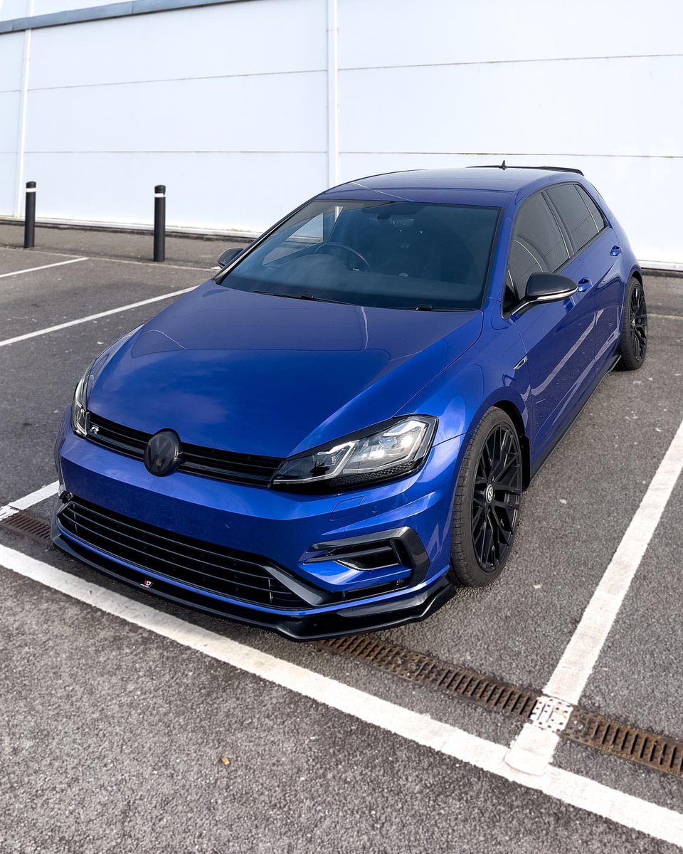 carpxrnpicx's tweet photo. Golf R https://t.co/kOmcgvnZkp