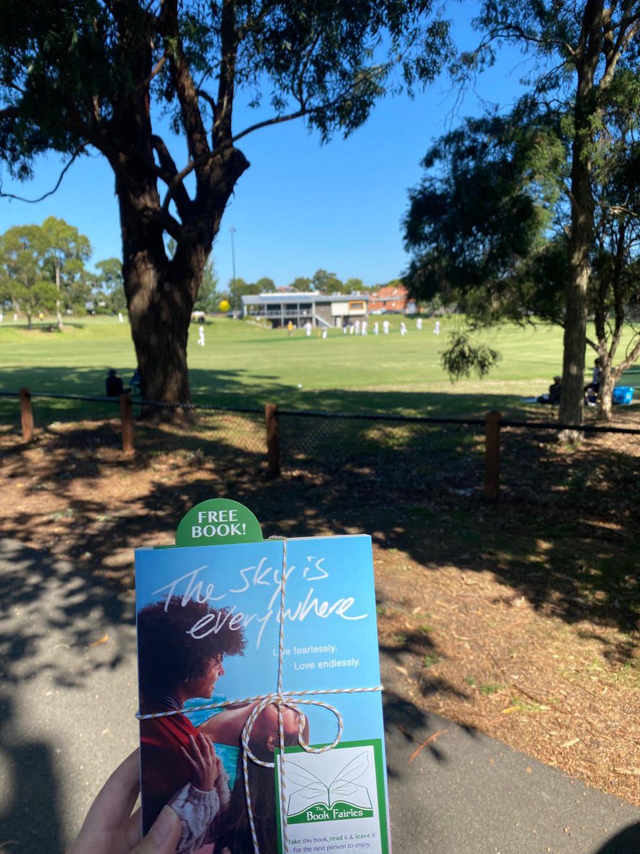 the_bookfairies's tweet photo. “I need an alphabet of endings ripped out of books…”
The Book Fairies of Australia are excited about the release of #TheSkyisEverywhere on @AppleTV and we are celebrating in the only way we know how - sharing copies of Jandy Nelson's novel!
#ibelieveinbookfairies #jandynelson https://t.co/huQaJ0IKrU