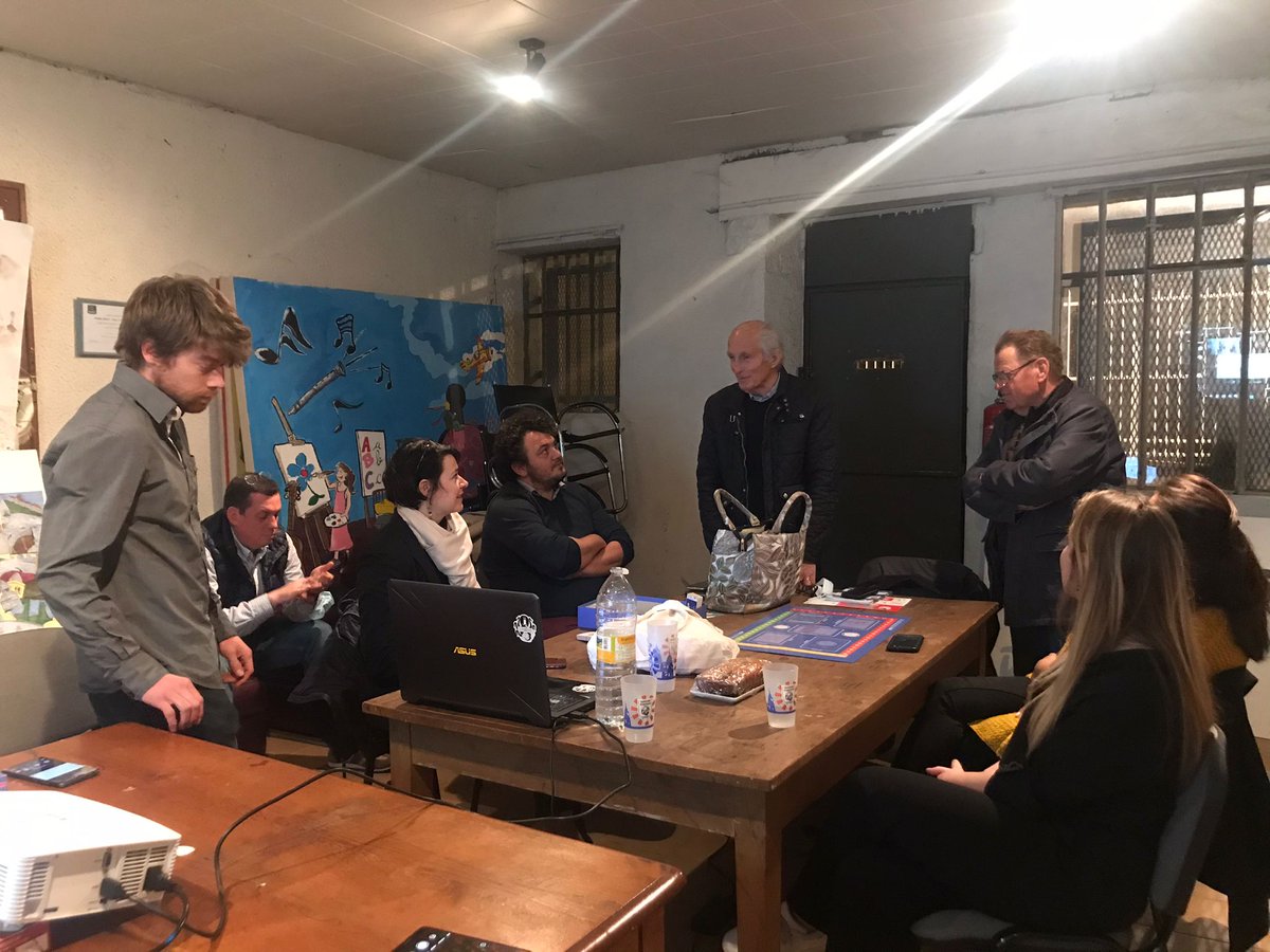 JCE_VB's tweet photo. 📍1ère AG de l'année 2022 pour la @JCE_VB, en mode hybride !
Merci à F.Parlier pour son indéfectible soutien, ainsi que celui de #Villefranche s/S. 😊
Une belle découverte que celui du Café des Sciences 🤓
Un grand merci aussi au Comité des 40 pour son précieux accompagnement 😇 https://t.co/LAXKzMkGTU