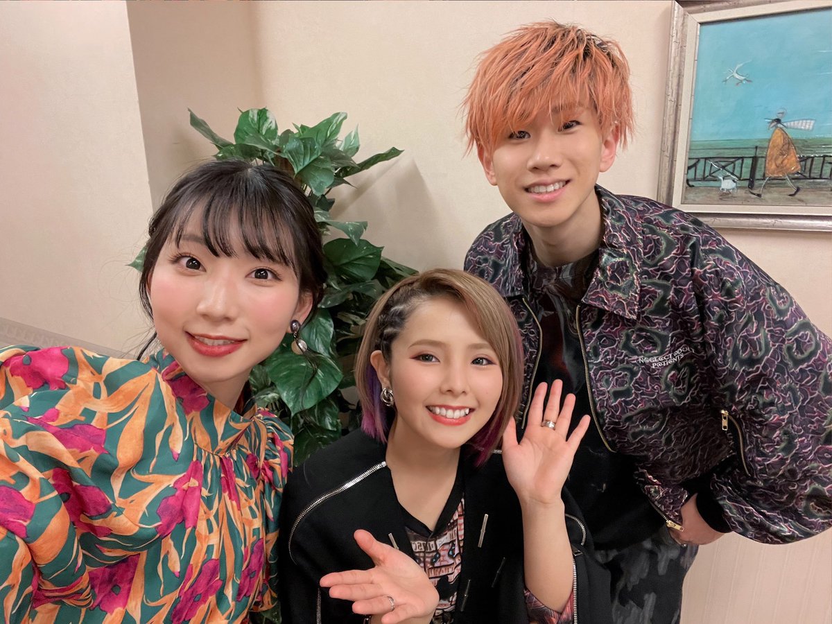 ⭐️本日⭐️

3月12日（土）21時〜

 - AbemaTV 放送 ！-
『GENERATIONS高校TV』

是非観てね💜☺️⭐️

#GENE高
#GENERATIONS
#AbemaTV
#歌まね三銃士