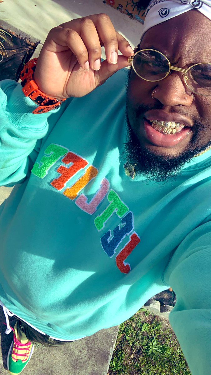 _CharlesButler's tweet image. #JetLife 🤙🏾😎 #Razor #CharlesButler