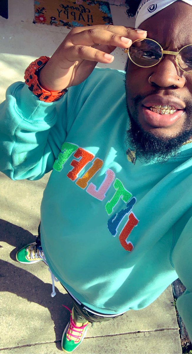 _CharlesButler's tweet image. #JetLife 🤙🏾😎 #Razor #CharlesButler