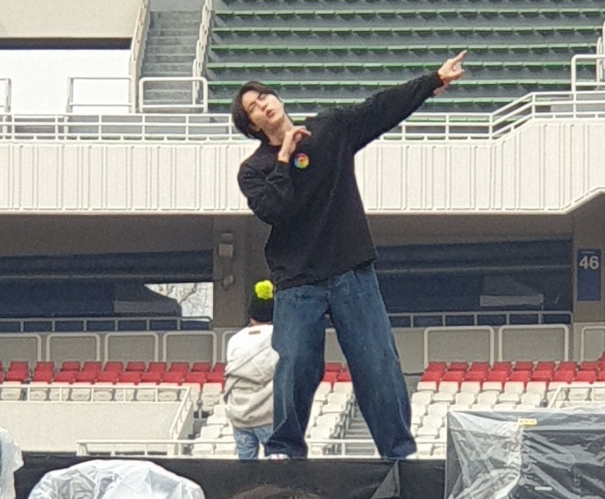 SeokjinStanner's tweet photo. ©️CTTO
#PTD_ON_STAGE 
#PTD_ON_STAGE_SEOUL_Day2
#ptd_on_stage_seoul 
#BTSCONCERT 
#BTS 
#JIN
#BTSJIN

#PTDLIVEVIEWING https://t.co/dP1J98BNYD