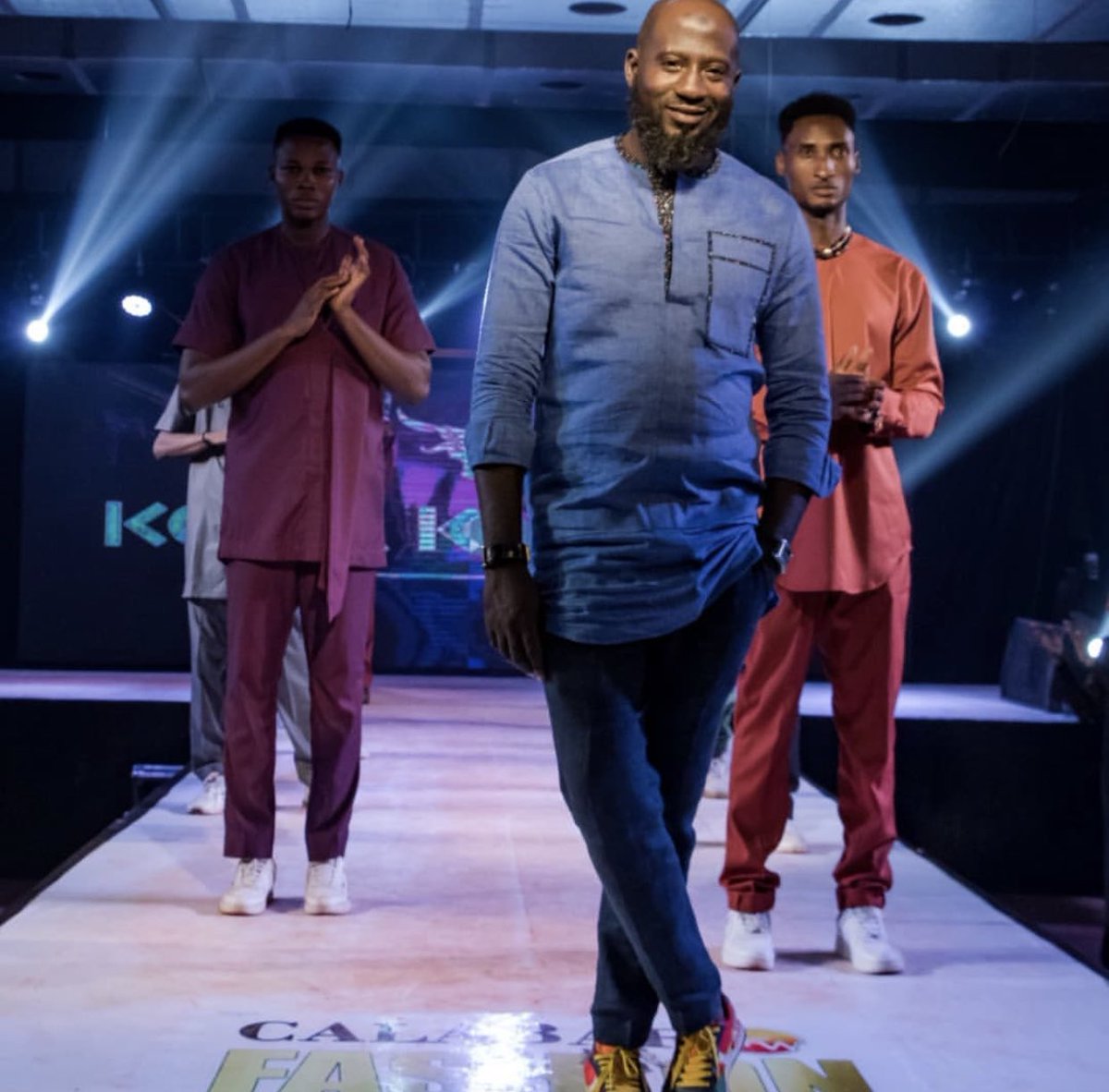 jameseku2's tweet photo. We are bringing it home again
#CALABARFASHIONWEEK 2021

Was a script that got every player in the Nigerian industry down to CALABAR for the movie

2022 is going to be fayooooo😂😂

#CalabarTwitterCommunity https://t.co/TbY4Sff1Eg