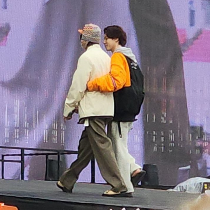 taeStanner's tweet photo. Vmin
©️CTTO
#PTD_ON_STAGE 
#PTD_ON_STAGE_SEOUL_Day2
#ptd_on_stage_seoul 
#BTSCONCERT 
#BTS 
#vmin

#PTDLIVEVIEWING https://t.co/3QnFkyyMWZ