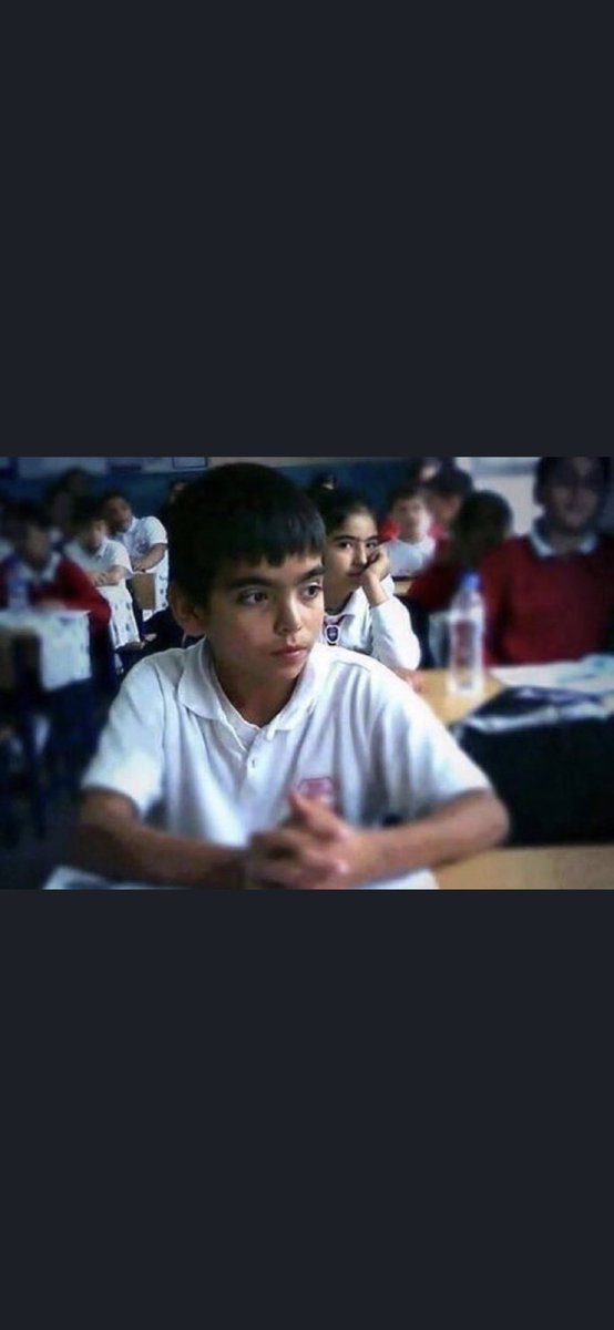 Suavi_Suavi's tweet photo. Canım Berkin..,
Keşkelerimdensin, ah be çocuk.🎈🎸🌹 https://t.co/POUvD5oBem