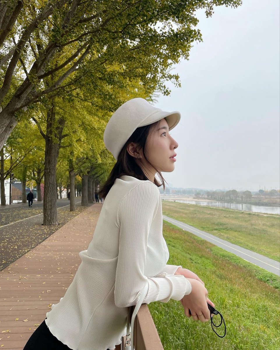 The world is a book, and those who do not travel read only a page.