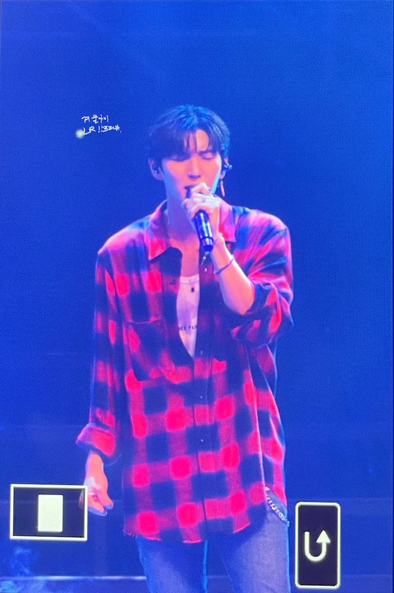 220312 LEO special live 프리뷰

오랜만에 봐서 좋았다 그치?

#VIXX #빅스 #LEO #레오 #정택운 #2022_LEO_Special_LIVE
#ImStillHere #Andyouare

<a href="/JUNGTW_LEO/">VIXX_LEO 정택운</a>