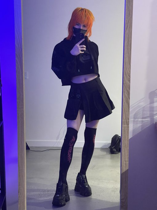 haha *e-girls myself* https://t.co/YMcdtqrLwa<a href="/tag/mvsales"class="tags"><span>#mvsales</span></a><a href="/tag/mvtrans"class="tags"><span>#mvtrans</span></a>