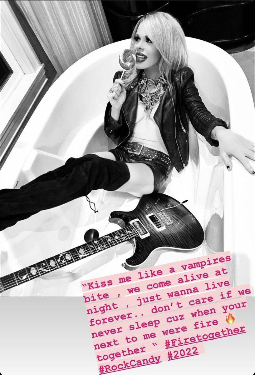 BneJovi's tweet photo. 🤩🎸🍭🤘💗 #newmusicsoon #RockCandy @orianthi “Kiss me like a vampires bite , we come alive at night , just wanna live forever…don’t care if we never sleep cuz when your next to me were fire 🔥 together” @frontiermusicsrl #FireTogether #2022 📸 @therealsambora https://t.co/kF2lkNVZv4