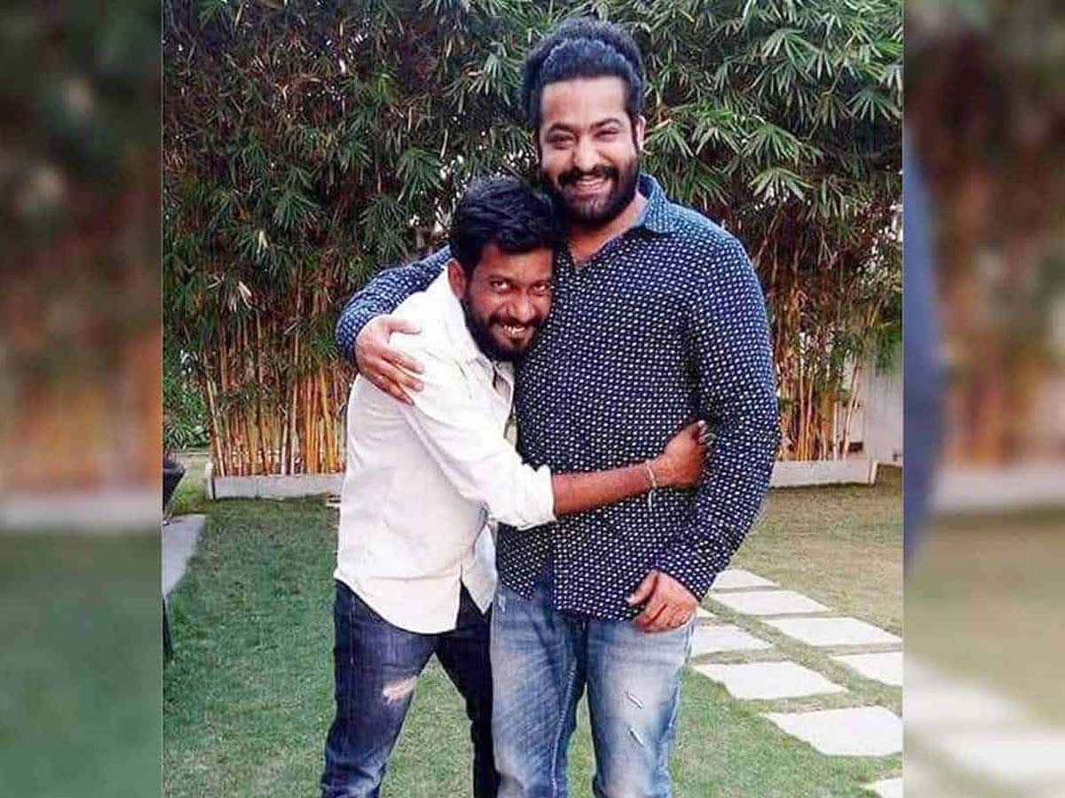 GulteOfficial's tweet photo. Exclusive: Jr NTR - Buchi Babu - Mythri Movie Makers film official announcement on April 11, 2022

After #RRRMovie, @tarak9999 to team up with Uppena fame @BuchiBabuSana in @MythriOfficial production. 

Story based on Paralympic. #NTR as Athlete. Tentatively titled as #Peddi. https://t.co/vIdRAy0TZZ