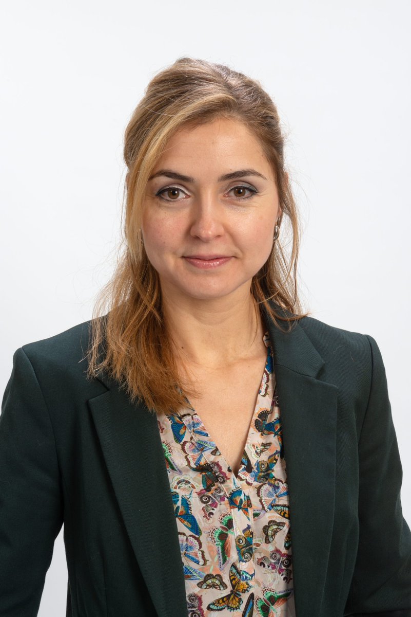 Onze kandidaat #2 Rosanna Huertas Mulckhuyse, 44 jaar, Velp  Ik sta er voor dat we klimaat- en natuurproblemen erkennen en er daadwerkelijk iets aan doen. Dat we armoede aanpakken en kansengelijkheid naleven.  d66.nl/rheden/mensen/… Aan de slag met #Rheden #GR22