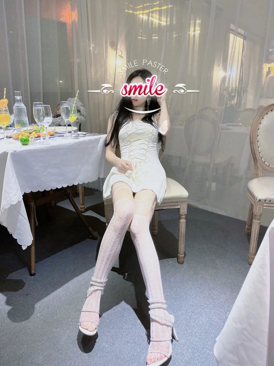 舞蹈生 一字马 反差 jk 白丝 黑丝 大腿袜 足控 福利姬 线下