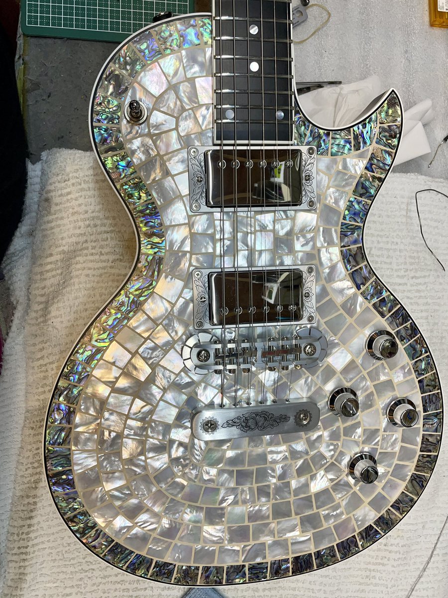 OtaichiGakki's tweet photo. ちらっと、ガチパールす!!
#Zemaitis #pearlfront
あなたは
ゼマイティス派?
ゼマティス派? https://t.co/SicS7h5YbV