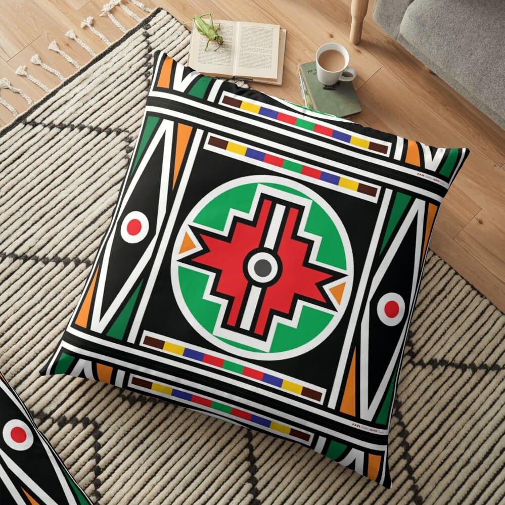 SubMalwela's tweet photo. I am graphic designer specialising in packaging and African patterns design. Not only will I make your product look nice, I will also help you get a valid barcode, sell on Takealot and get listed at selected retails. #DJSBU #NdebeleTwitter #WeNeedAmaNdebeleOnTV #VukaNdebele https://t.co/zA0QHM9Yau