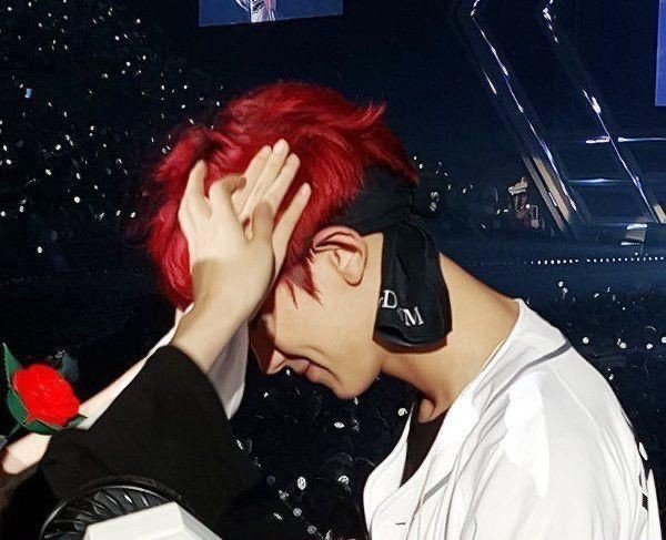 hourlyexosc's tweet photo. #찬열 #CHANYEOL https://t.co/pFjdwhDfgf