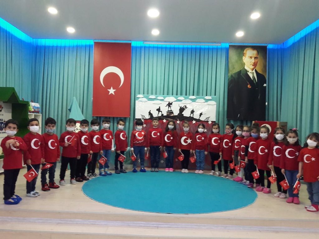 #İstiklalMarşı’mız, nice yüzyıllar ve nesiller boyunca milletimizin hafızasındaki yerini koruyacak.

#MehmetAkifErsoy