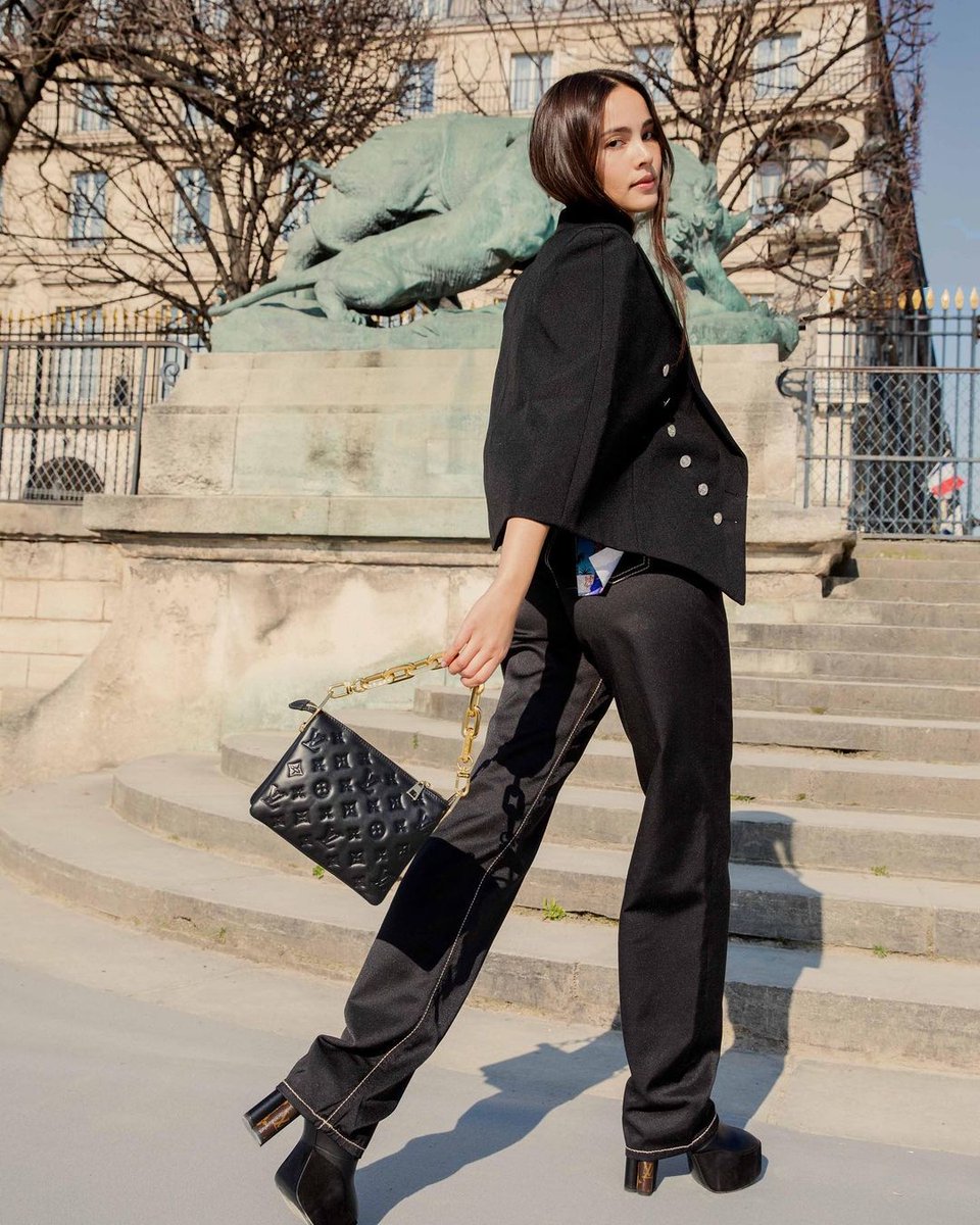 urassayasbphils's tweet photo. Stylish P'Ya  #LVCoussin #LouisVuitton #LVThailand

credits to the rightful owner

#urassayasperbund #yaya #urassayasphilippines #mygoddess https://t.co/W7bHNl6AR4