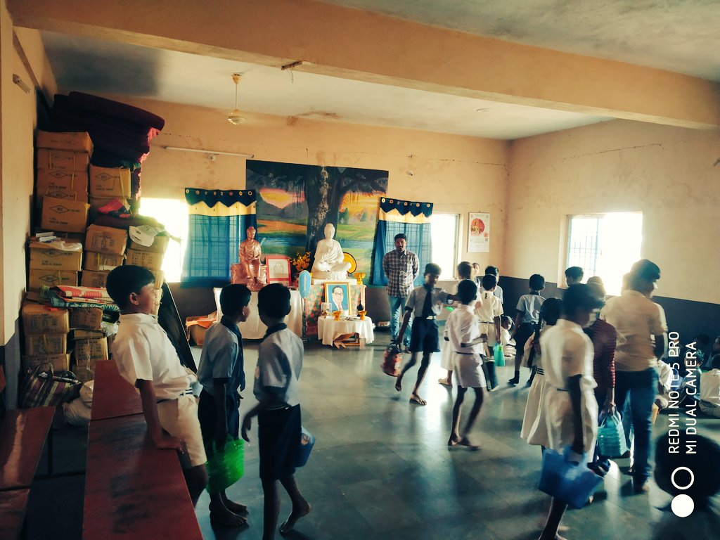 suraj_ramban's tweet photo. Today's visit to Dr.B.R.Ambedkar Memorial School Hatyal #Mudbi #Basavakalyan https://t.co/vnGyu8edQz