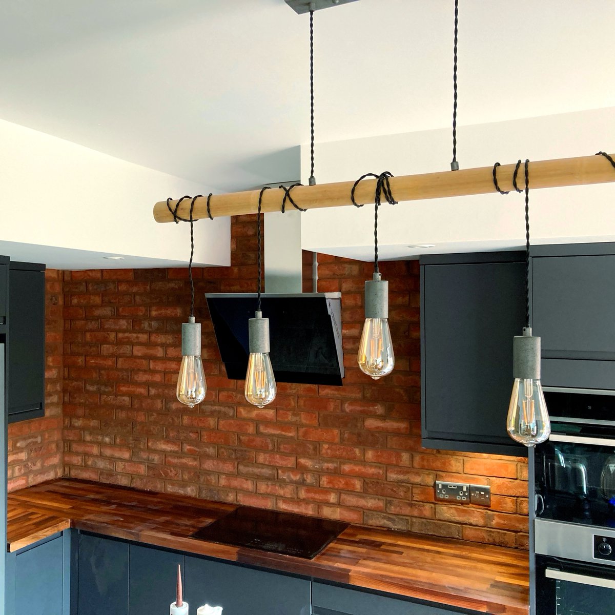 thebricktileco's tweet photo. The bricks are installed, the lights are up all thats left to add is some great accessories and this project will be perfect.
.
.
.
#thebricktilecompany #bricktiles #brickfeaturewall #exposedbricks #brickslips https://t.co/pgHh8YSEqC