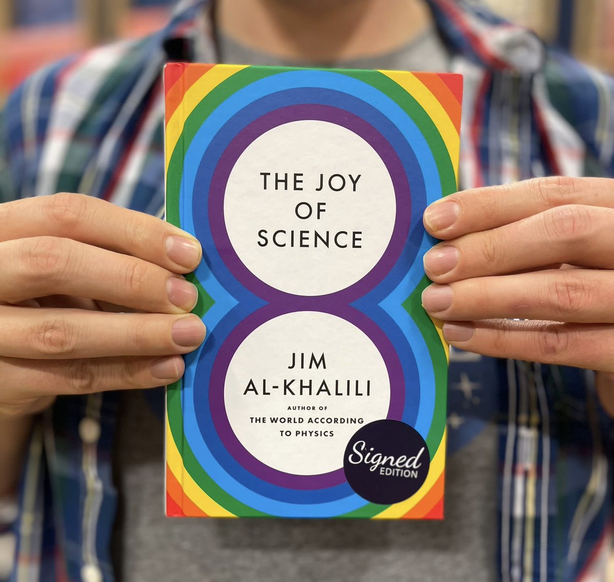 #TheJoyofScience by 
@jimalkhalili is in! We’ve copies ahead of its official release date AND an event with the man himself next week! Come & hear how eight lessons from science can help you get the most out of life. 

17th March, 6.30pm: thejoyofscience.eventbrite.co.uk

@PrincetonUPress