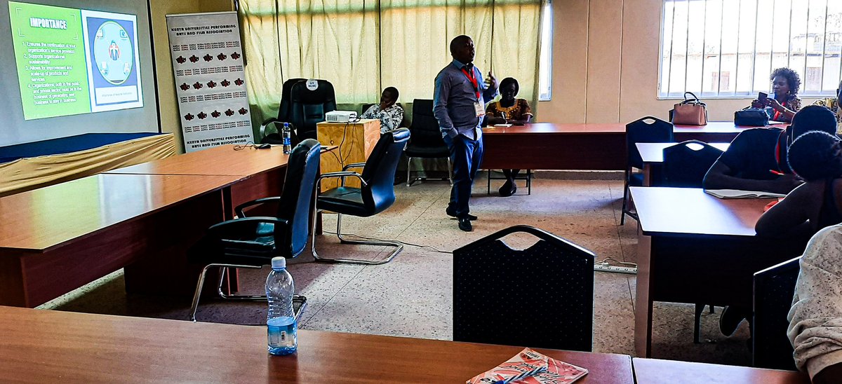 malowahilda's tweet photo. 4th National Performing Arts and Film  Workshop. 
Ongoing, presentation on Resource Mobilization by @kevinkahuro
#Tekeleza #twendetheatre #inspiringculturalconnections https://t.co/wYdUTVq3rh