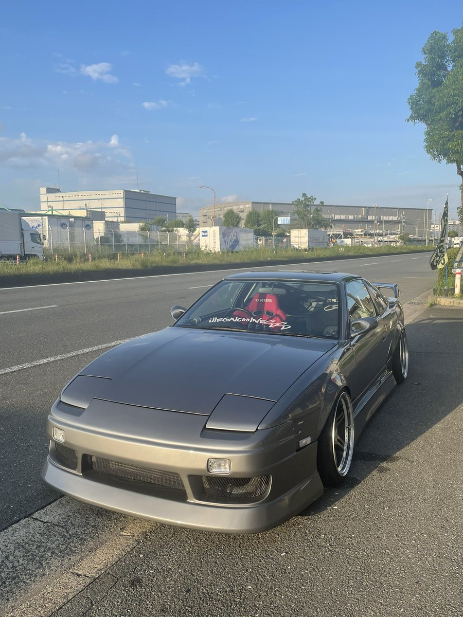 s_nishinokun's tweet photo. 去年の事ですが大阪でストリートチーム結成しました‼️

"illegalcoolness"
(イリーガルクールネス)✨

シビックリメイク中なので、完成したらお披露目も兼ねてミーティング的な集まり開催したいと思ってますのでよろしくお願いします😄

困った時はお互い助け合おう👍って感じでやっていきます😊 https://t.co/0FXKpLMzDv
