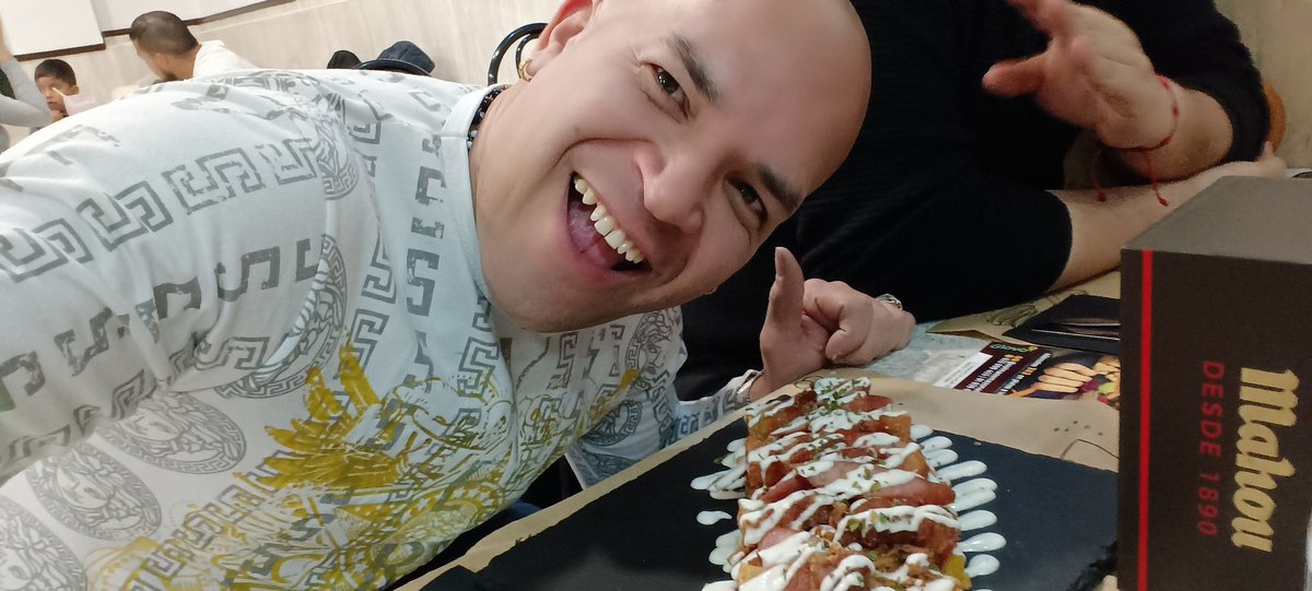 luisfhervasquez's tweet photo. Momentazos!!!! 
Siempre es una alegría reencontrarnos y reinos de todo!!  Y esta vez fue en el @colmaoamazonas visitando a @ginnataty todo muy rico!!😋
Gracias hermanita,  @madeleine__bs, te quiero muchisimo, gracias a mi cuñis David,  y a mi sobrino @dani_wolf_ 
Hay que repetir https://t.co/p4AnXA3IOO