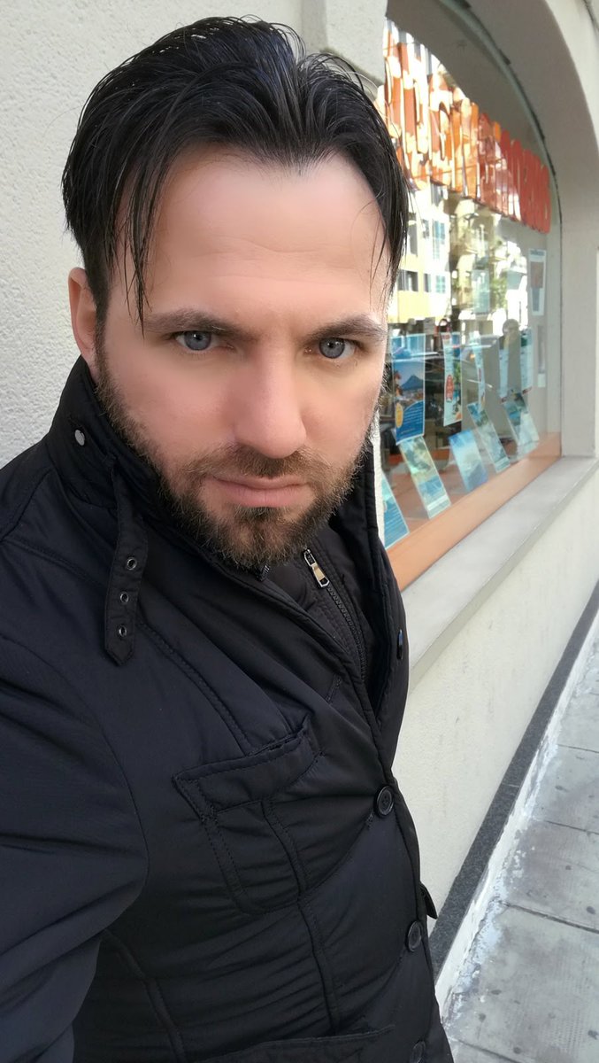 GianMarco_Offic's tweet photo. Buongiorno e buon weekend a tutti ❤️
#Baciuzzi 😘
#GianMarco 🎤 #cantautore #Musica @GianMarco_Offic #12Marzo https://t.co/yOa6Db4rJj