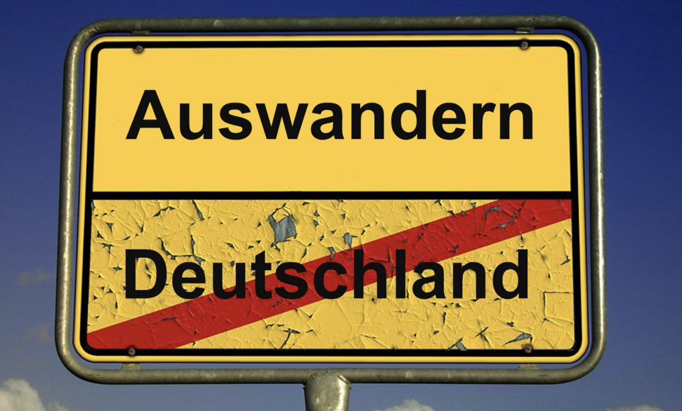 Georg_Pazderski's tweet photo. Gründe fürs Auswandern: 
- bessere Bezahlung,
- niedrigere Steuern, 
- weniger Bürokratie, 
- größere Freiheiten, 
- Unternehmerfreundlichkeit, 
- bessere digitale Infrastruktur, 
- bessere Selbstentfaltung, 
- niedrigere Lebenshaltungskosten,
- höhere Lebensqualität. https://t.co/FyX0hGuRLD