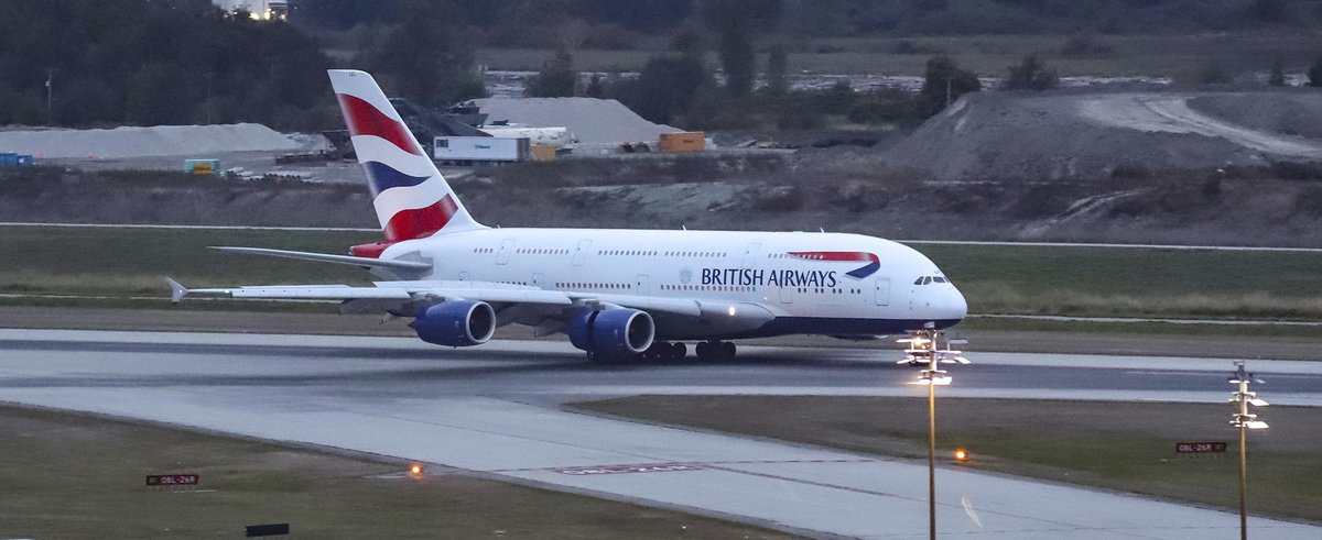 Kent_YVR's tweet photo. #FBF from September of 2018, @British_Airways Super #Speedbird Airbus #A380 twilight arrival @yvrairport from LHR 😎 #yvrspotters #avgeek #Vancouver #GXLEL https://t.co/OsAFULrvI7
