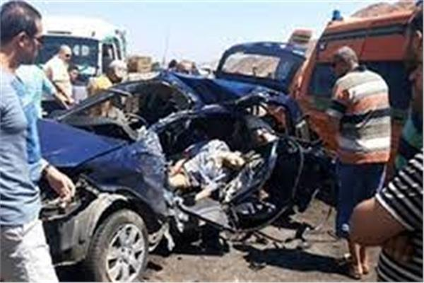 akhbarelyom's tweet photo. عاجل|  بالأسماء.. مصرع وإصابة 3 أشخاص في حادث مروع 
https://t.co/L40rt1jShr https://t.co/vsyrcU1fVg