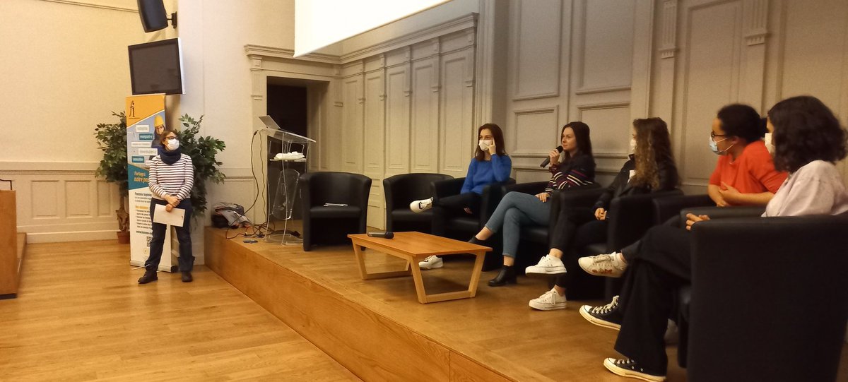 Hennebi98275085's tweet photo. Cest parti pour Ingenieure au féminin la parole aux élèves Ingénieures https://t.co/Gx78pqrE1c