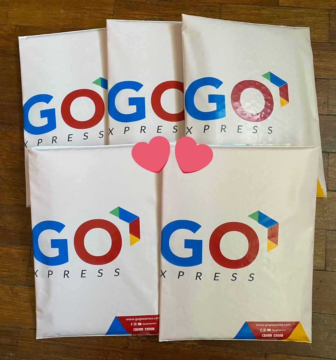 singularitymnl's tweet photo. #SMnlUpdate 🌟 
— all parcels booked under ggx were already picked up by the rider. please don't forget to sanitize and let us know when it arrives ! thank you so much 💜 https://t.co/saI1uQPRNz