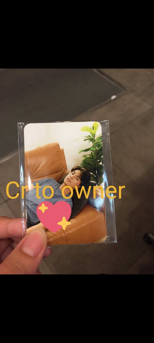 hazardisacat's tweet photo. Want to buy gulf photocard from tharntype fm. please dm me i really want it😭😭😭😭😢☹☹

Ps: pict cr to owner
#ตลาดนัดหวานใจ #ตลาดนัดหวานใจมิวกลัฟ #ตลาดนัดมิวกลัฟ https://t.co/bAjpIvQeXD