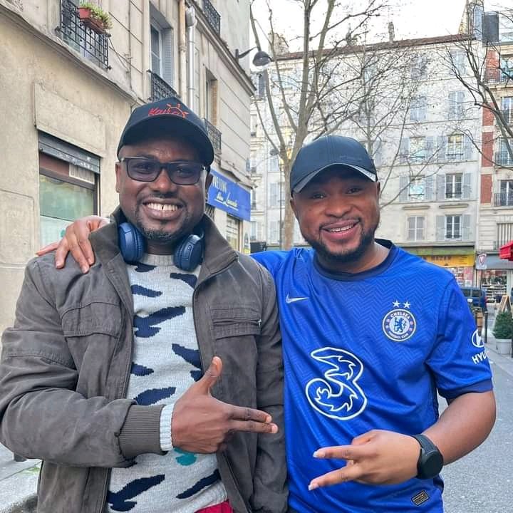 AkotoOgolo's tweet photo. Don't wait till we take over👈join the winning team now..loyalty over fake love❣soon on top falaaaaa 🧗♂️🏊♂️🏇 Spiritual gunshot from the man himself Santana. Enjoying this day with Melloman Kwei
#FalaaaNation
#77battallions
#LEEGANG
#selfside https://t.co/Ir7ndzXaT2