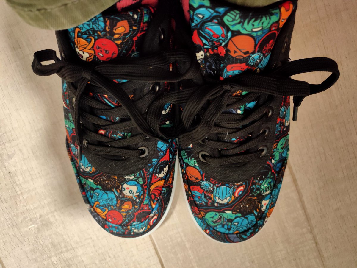 Zapatillas listas y a la altura de <a href="/FeriaInterOcio/">InterOcio 🧩</a> gracias a <a href="/PamplingNews/">Pampling 👕</a> por estas maravillas🥰