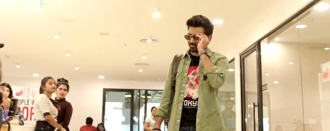 #Maaran movie is worth watching OTT. You expect the usual Dhanush performance but in reality it was different. The main mistakes in the screenplay are the choice of character. Still needs to be improved but there is no adult content in the movie

#MaaranOnHotstar