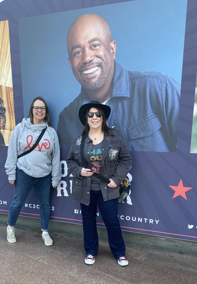 Can’t wait to see <a href="/dariusrucker/">Darius Rucker</a> this evening!! <a href="/mortz_c/">C M</a>