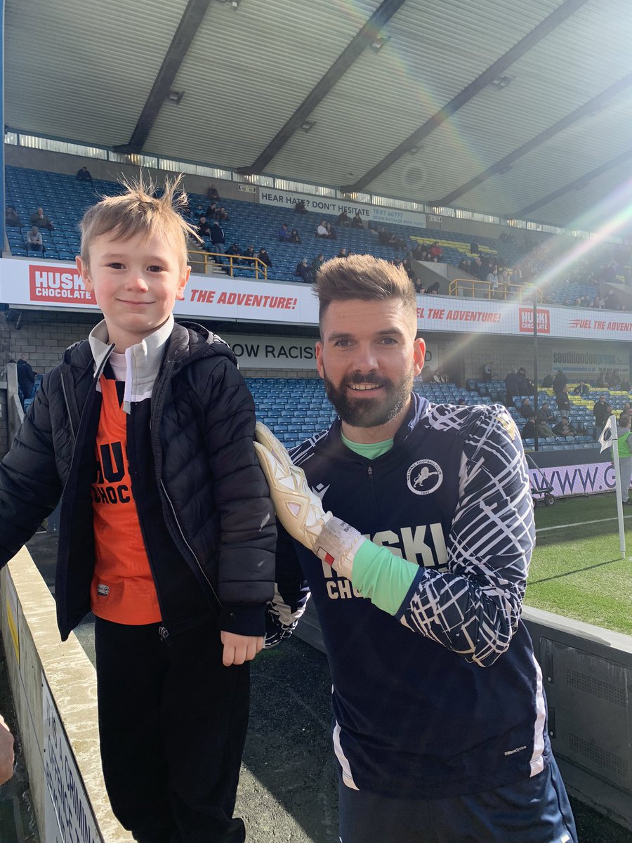 keeble1402's tweet photo. Charlie with one of his hero’s @1BartMan1 @MillwallFC https://t.co/8oX4DNaXgP