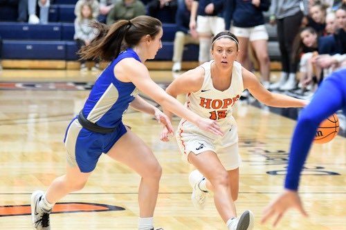 HamiltonElem's tweet image. Watch PE student teacher Miss DeSmit and Hope College Basketball try to make it to the Final Four!
7:00 pm Saturday. 
Live video: youtu.be/T0QDfB7Hrl0
Or in person at DeVos Fieldhouse in Holland!