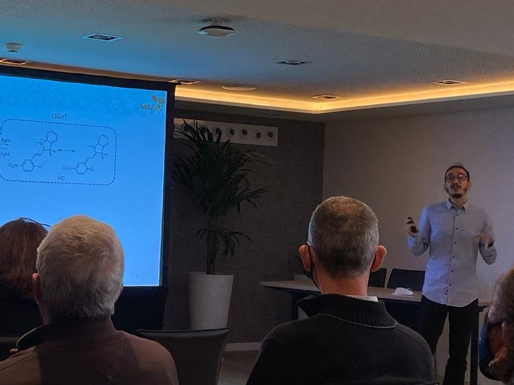 SupraMat (@mat_supra) on Twitter photo Afternoon session ongoing. Thanks you <a href="/pedrof94/">Pedro Ferreira</a> and <a href="/Arie_Curie/">Ariadna Gil Martinez</a> for the interesting talks on spiropyrans and G-quadruplexes 👏👏 Afternoon session ongoing. Thanks you <a href="/pedrof94/">Pedro Ferreira</a> and <a href="/Arie_Curie/">Ariadna Gil Martinez</a> for the interesting talks on spiropyrans and G-quadruplexes 👏👏